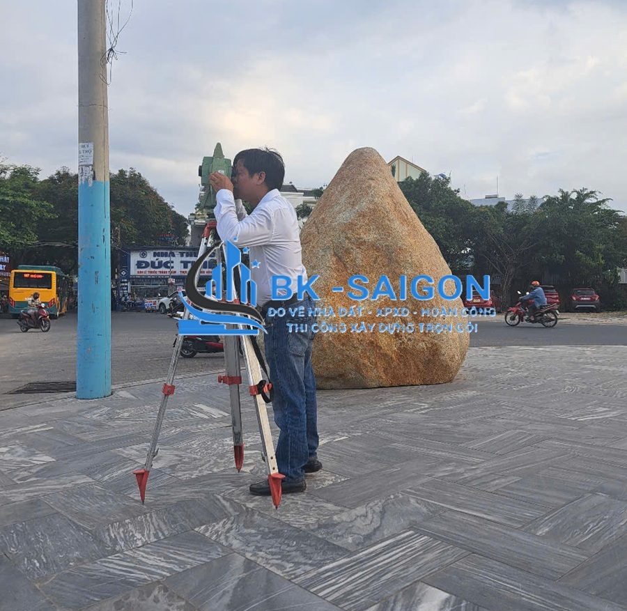 Đo vẽ hiện trạng cắm mốc phường Long Trường