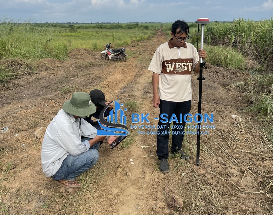 Ứng Dụng GPS RTK Trong Đo Đạc Địa Hình – Chính Xác Từng Centimet